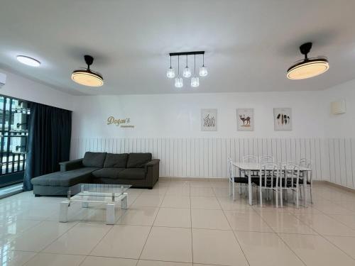 Doyar's Home Stay "Palm Garden -Ground Floor" in サバ