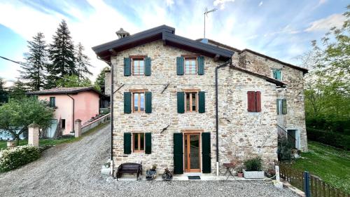 PARMA Urzano Case Bosi gîte à louer Selvanizza