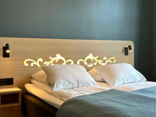 Superior Double Room image 8