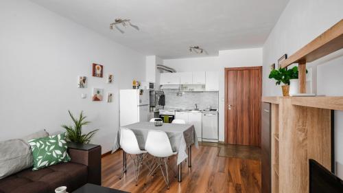 Terra Vibes 1BD Apartment with Fast Wi-Fi & Balcony by Flat Mаnager, Sofia (Foto 7)