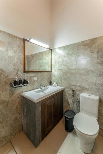 Beliwatta Beach Villa Talalla - image 5