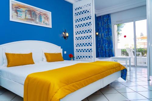 room detail thumbnail 0