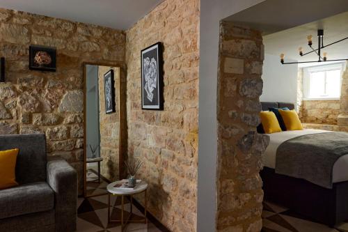 676389201 Hotel Indigo - Bath by IHG