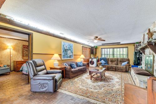 Lakefront Apt with Canoes in Inverness! in Inverness (Florida)