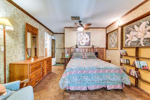 Lakefront Apt with Canoes in Inverness! in Inverness (Florida)