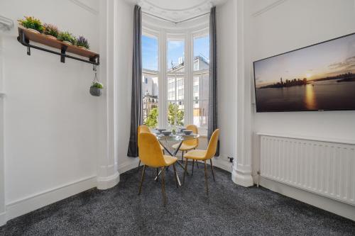 Elegant 3 Bedroom Apartment on Oxford Street Luxury Living in Central London 2GC, Londýn (fotografie 2)