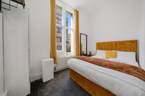 Elegant 3 Bedroom Apartment on Oxford Street Luxury Living in Central London 2GC - image 10