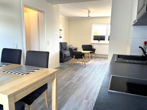 Apartment image 8