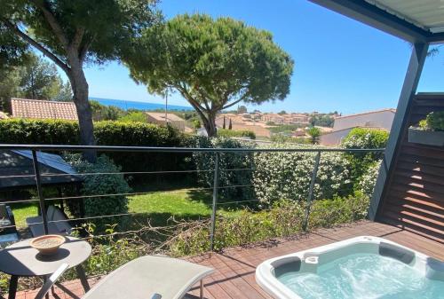 Gyógyfürdő, L'ESCALE COTE BLEUE B&B AND Spa in Sausset-Les-Pins