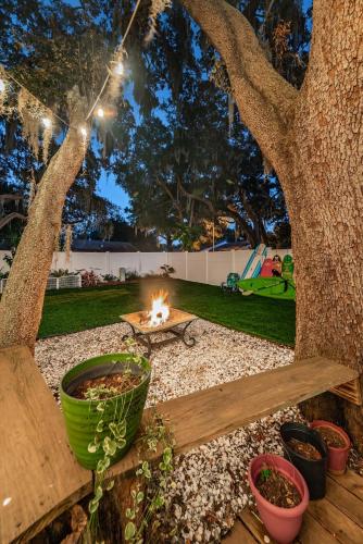 Experience Our Little Bit of Paradise Near Beaches in Tarpon Springs