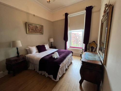 Wonderful 3 Bed West End Flat, Glasgow (photo 6)