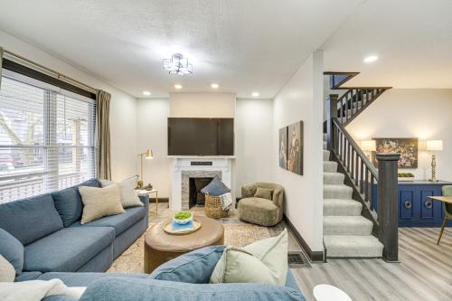 4 Mi to Dtwn Modern Retreat with Yard in Cleveland