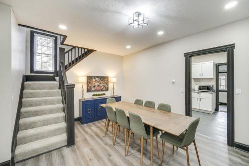 4 Mi to Dtwn: Modern Retreat w/ Yard in Cleveland, Cleveland (zdjęcie 7)