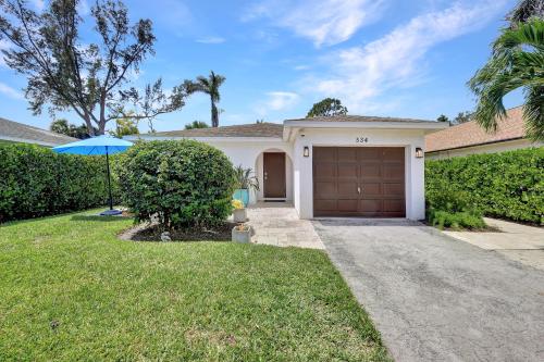 Three-Bedroom House image 2