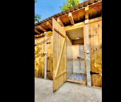 Ethno Cottage Momo Tepca in โคเลซิน