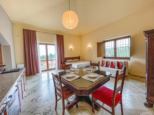 Accomodation in villa with pool & parking near Rome in Fiano Romano