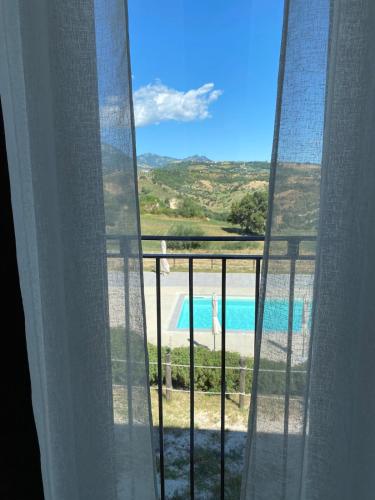 Skats, Casalecipriano - Country house with swimming pool in Cugnoli