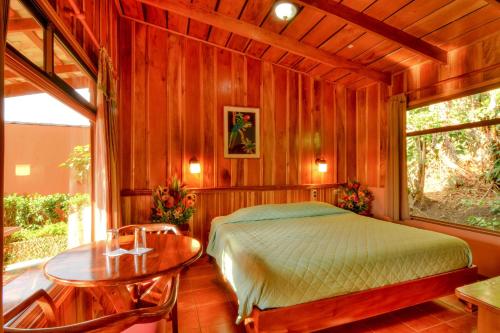 Hotel Cipreses Monteverde in Monteverde