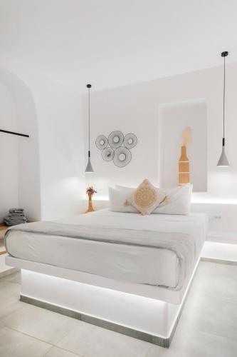 August Mykonos 5