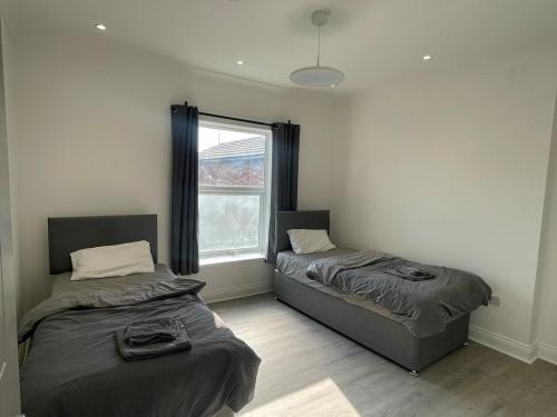 Modern Flat in PE1 City Centre, Peterborough (photo 3)