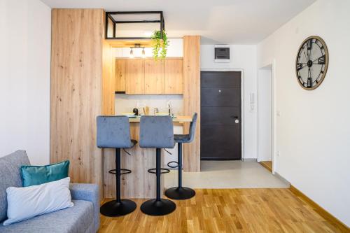 Bright & Modern Apt - CityCenter - image 3