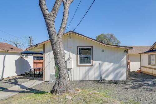. 2 Mi to Feather River Outdoor Escape in Oroville!
