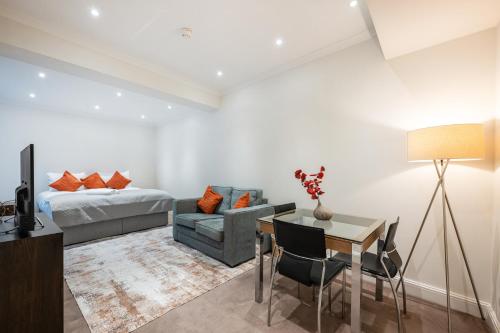Manson Place - image 11