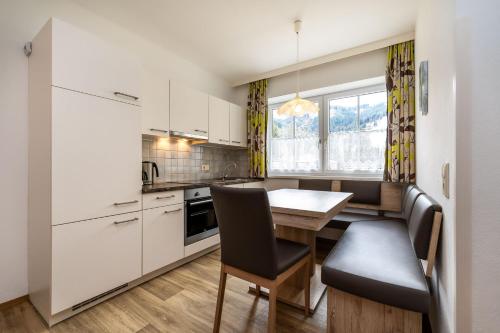 Kitchen, Haus am Hammerrain in Flachau
