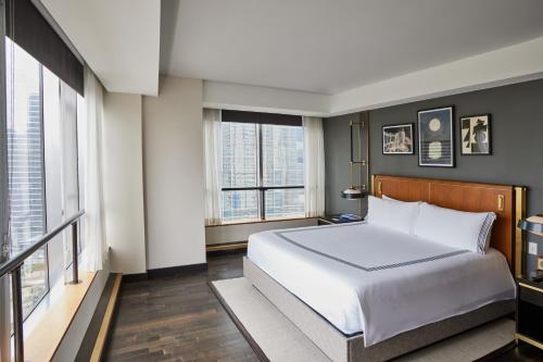 Corner King Room image 5