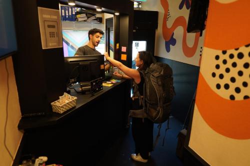 Amsterdam Hostel Sarphati - image 4