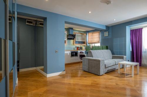 One-Bedroom Apartment image 10