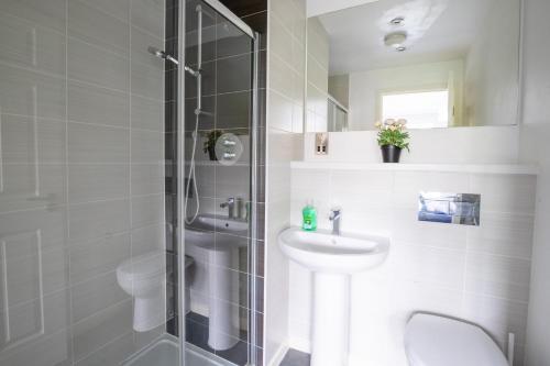 Cosy 3 Bed House Near City Centre with Free Parking - Family Friendly, Birmingham (fotografie 9)