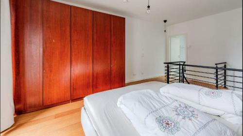 Urban Chic Apartment in Trendy Prenzlauer Berg Self-check-in, Berlin (Foto 8)