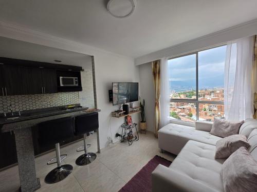 Apartamento vistas lindas cerca centro, Медельин (фото 5)