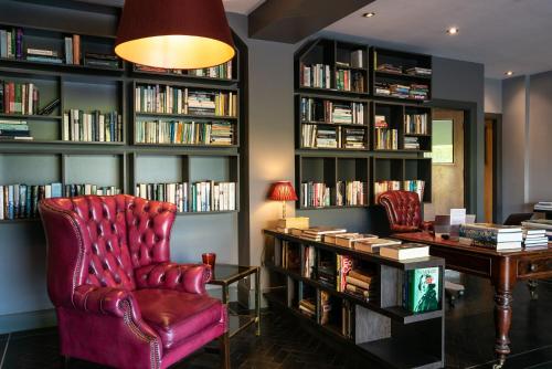 Cliffs of Moher Hotel - image 11
