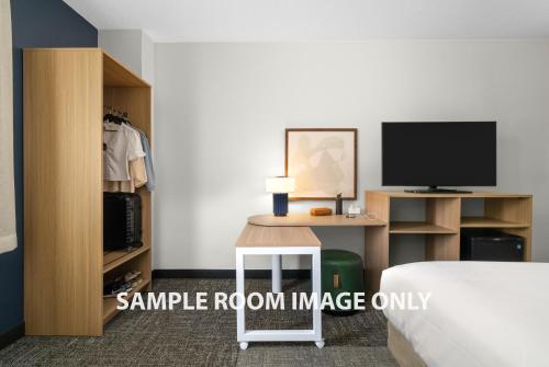 King Room with Sofa Bed - Non-Smoking