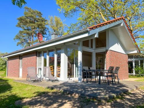 A szálláshely kívülről, Ferienhaus Wiesengeflüster W3 - mit Fasssauna und Garten, 300 m zur Müritz (Ferienhaus Wiesengefluster W3 - mit Fasssauna und Garten, 300 m zur Muritz) in Robel/Muritz