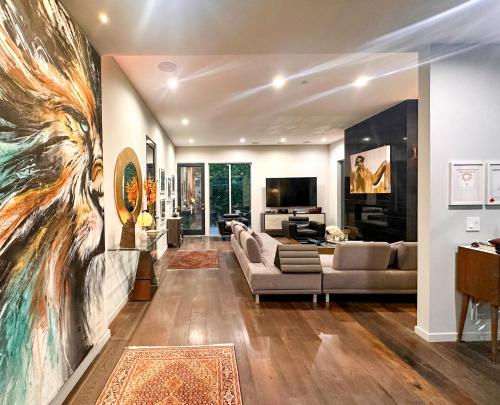 Luxury Living in West Hollywood Modern 3BR Home w Pool & Hot tub, Los Angeles (fotografie 9)