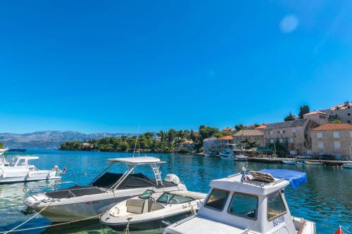 Apartment New in Splitska