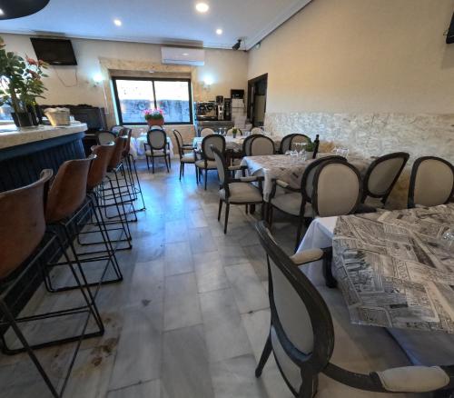 Restaurant, H del Arco in Belvis De Monroy