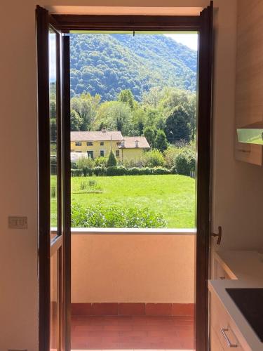 Delizioso appartamento sul lago - Casa Marina in Spinone Al Lago