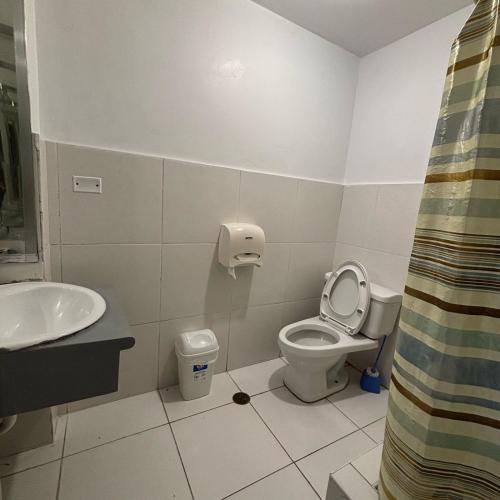 Single Room with Private Bathroom image 2