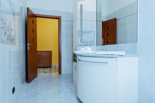  Luxe Apartment near Milano, Rho Fiera e MXP in Busto Arsizio