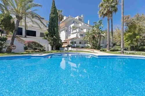 PENTHOUSE SEA VIEWS IN MARBELLA GOLDEN MILE, Puente Romano Area photo 2