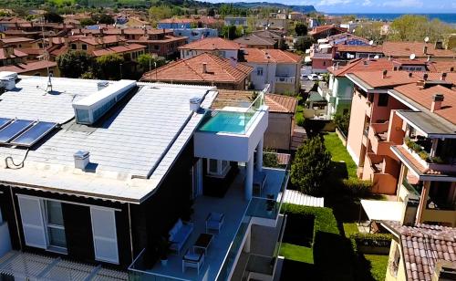 Rooftop Pool - VIP Penthouse, Фано (фото 5)