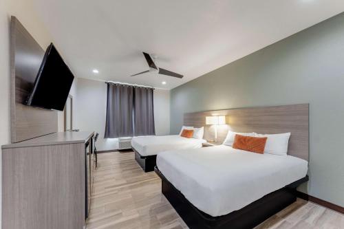 2 double beds