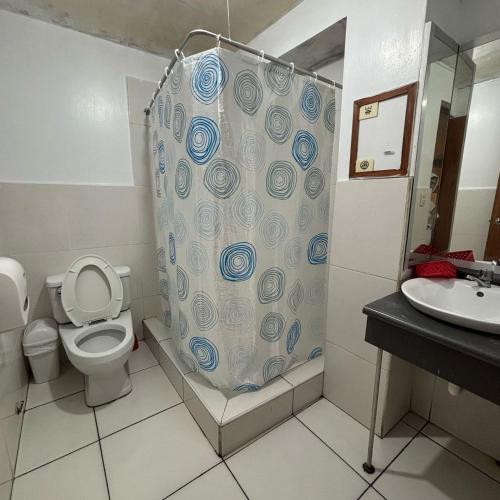 Deluxe Double Room with Two Double Beds image 1