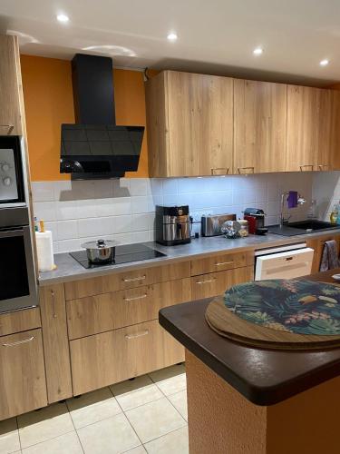 Residence piscine Ste Roses in Baie-Mahault