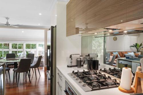 Stratford Serenity - The Perfect Family Retreat in Stratford