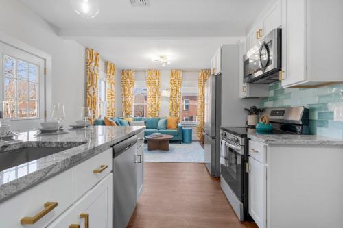 Royal Flush-6 King Beds-18 Mi To Mohegan in Norwich